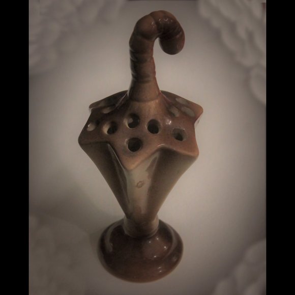 Vintage Ceramic Umbrella Vase or Pencil Holder (1982) - Picture 2 of 10